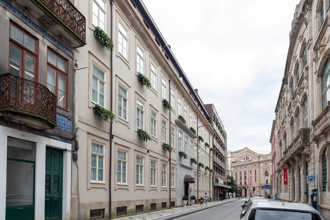Cc Downtown Palace - G Порто Екстериор снимка